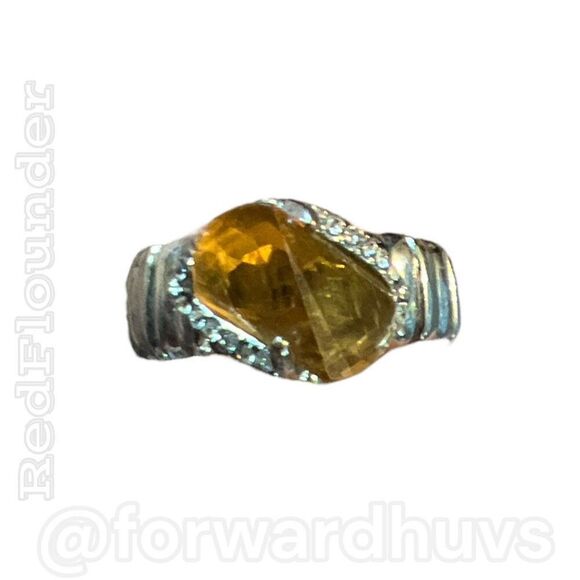 Bundle Sale 3 for $15 | Yellow Plastic Stretch Ring Size 6-9 - Picture 1 of 9